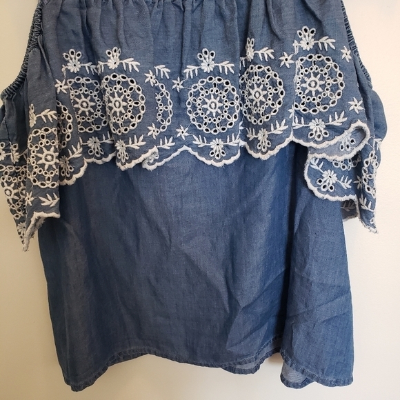 Adorable Embroidered Laser Cut Ruffled Tank Top - Picture 4 of 12